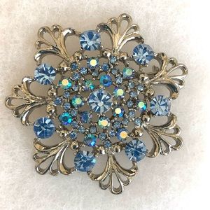 Vintage estate blue rhinestone brooch